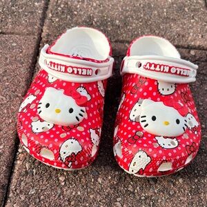 Hello Kitty Crocs . Red and white Hello Kitty Design With Polca Dots